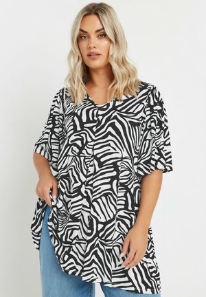 PLEAT FRONT - T-shirt print - black