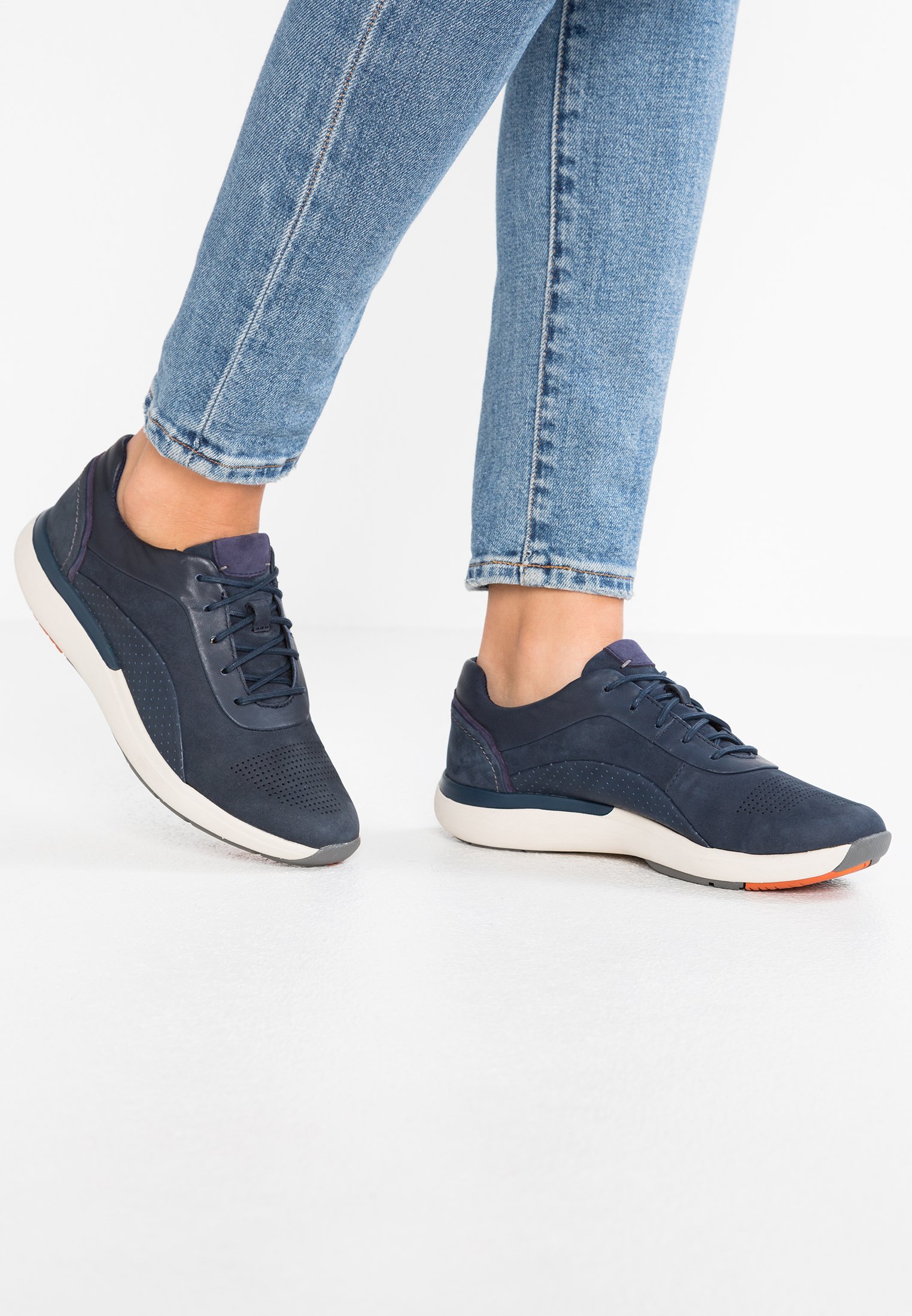 clarks un cruise lace