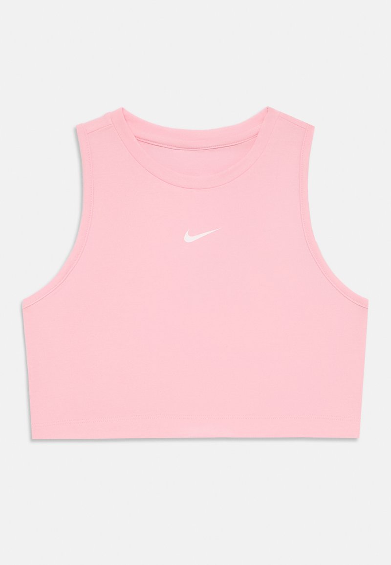 Ružový krátky top s okrúhlym výstrihom, vyrobený z hladkého materiálu, s malým bielym logom Nike swoosh na prednej strane.