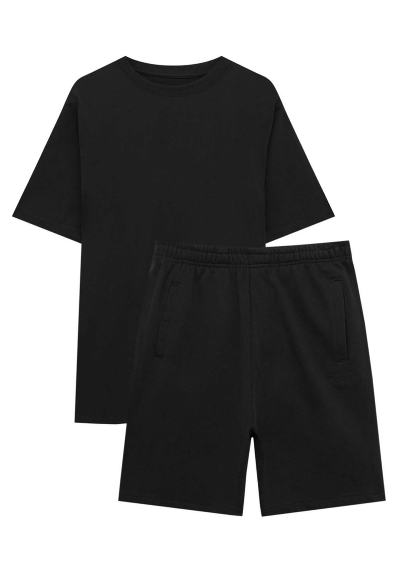 PULL&BEAR SET AND BERMUDA Shortsit black/musta Zalando.fi