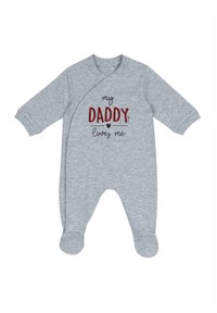 Body in grigio per neonati con maniche lunghe, con la scritta "il mio PAPÀ mi ama" in rosso e nero. Progettato con fondo con i piedi e chiusura a portafoglio.
