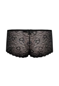 Boxeri scurți din dantelă neagră, cu un model floral, margini ondulate și o textură moale, concepuți pentru confort și stil.