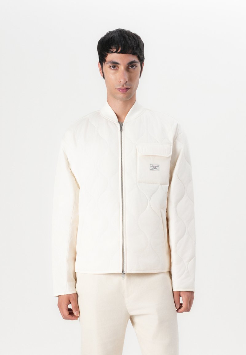Guess Jeans - QUILTED PUFFER JACKET - Veste mi-saison - pristine white, Agrandir