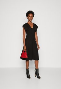 Tommy Hilfiger Robe en jersey - black