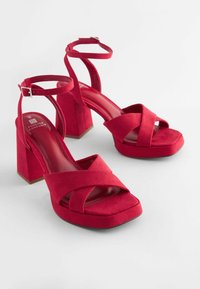 Next FOREVER COMFORT - REGULAR FIT - Platformas sandales - red