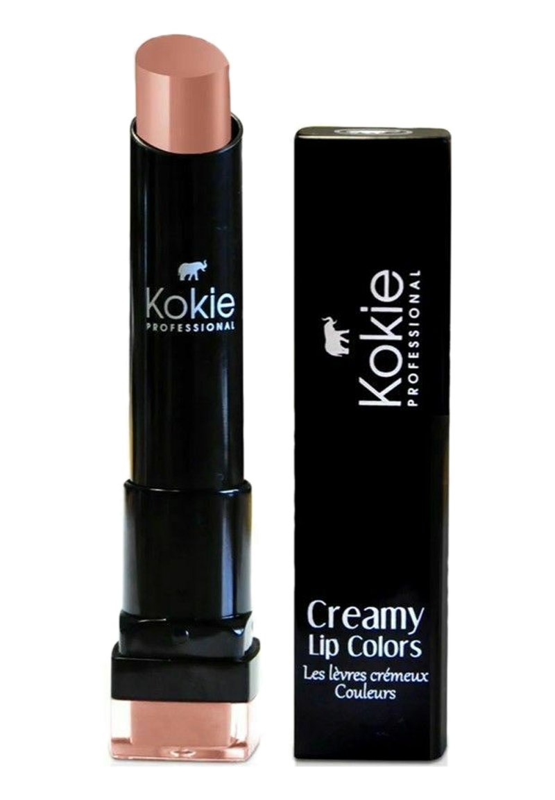 Krämig läppfärg i ett cylindriskt svart rör med en rosafärgad bullet. Förpackningen har vit text på svart bakgrund.