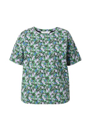Groene bloemen t-shirt met een patroon van kleine paarse en blauwe bloemen. Korte mouwen, ronde halslijn en een relaxte pasvorm.