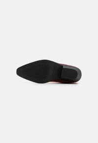ONLY SHOES ONLBRONCO MID - Botas camperas - red