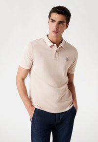 Guess CLASSIQUE - Polokošeľa - puderrosa