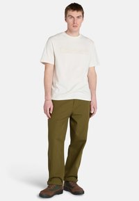 Timberland SHORT SLEEVE - Triko s potiskem - natural