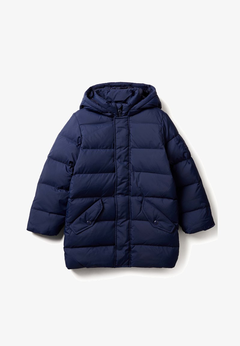 Námořnická modrá péřová bunda s kapucí, s prošívaným designem, dvěma předními kapsami a předním zipovým zapínáním. Měkká, hladká textura.