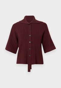 Unselected, dark red