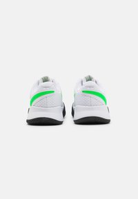 Nike Performance COURT LITE 4  - Pantofi de tenis pe orice suprafață - white/poison green/black