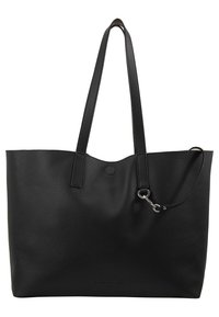 Sac cabas en cuir noir texturé avec deux bretelles et une petite boucle métallique attachée à une boucle en cuir sur le côté.