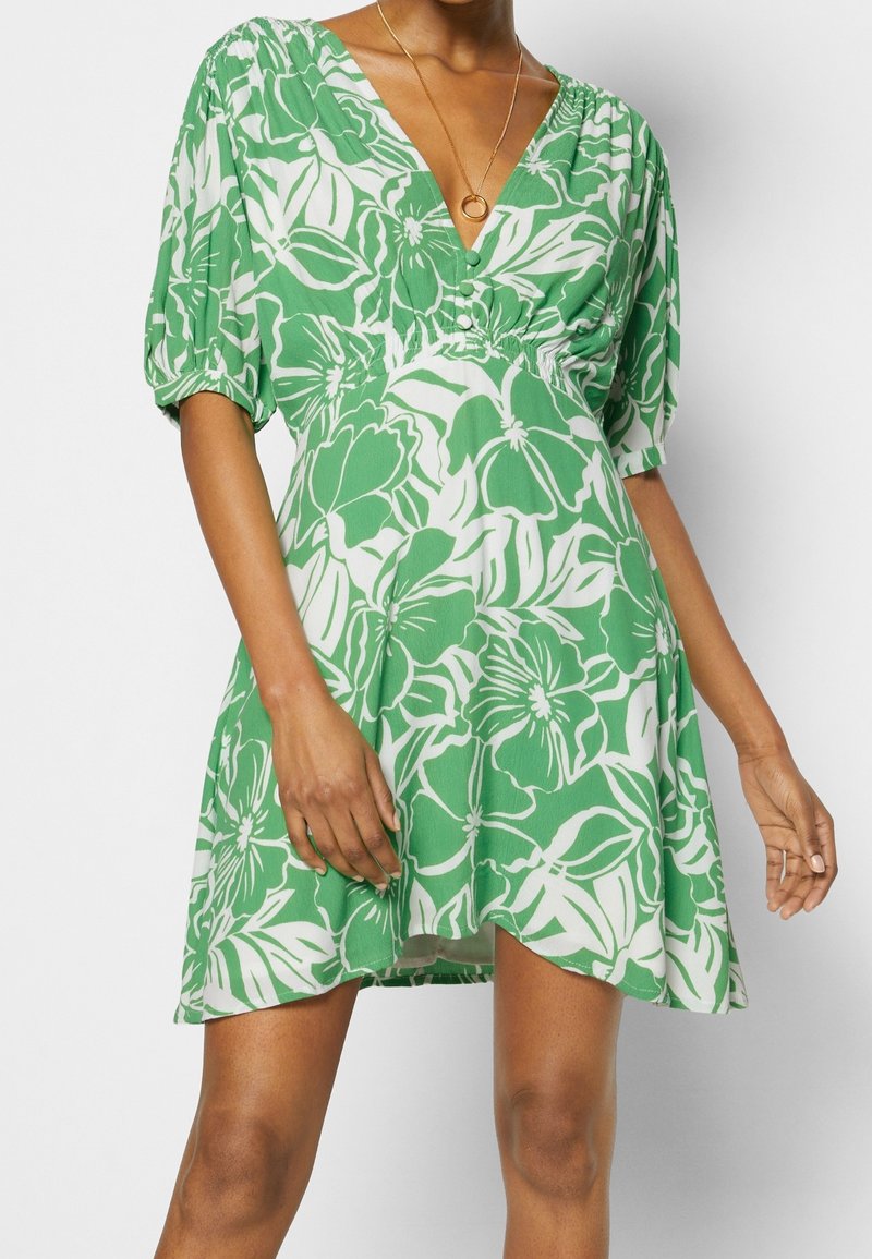 Faithfull the brand Day dress - green - (Pre-owned) - Zalando.ie
