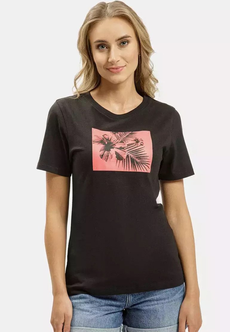 Czarna koszulka z krótkim rękawem z różowym prostokątnym grafiką przedstawiającą liście palmowe. Wykonana z bawełny, posiada klasyczny okrągły dekolt.