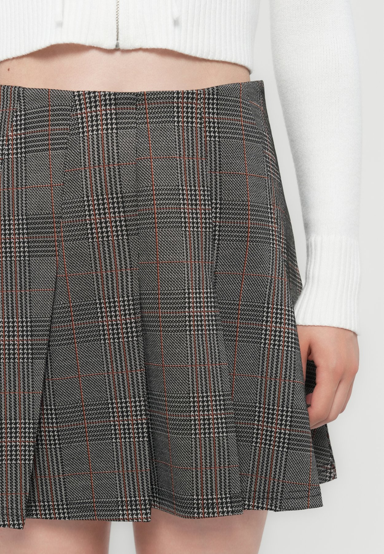 ONLFINE PLEAT SKIRT