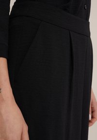 WE Fashion Nohavice - black