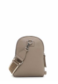 Beige Leder-Rucksack mit runder Form, Reißverschluss, verstellbarem gemustertem Tragegurt und einer Quaste an der Seite.