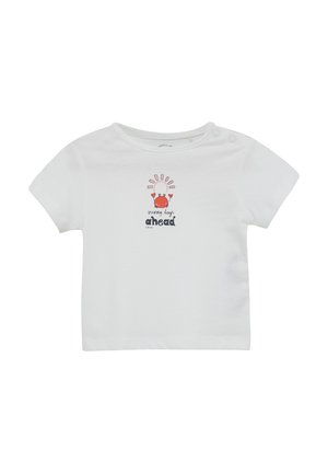Witte katoenen T-shirt met korte mouwen, voorzien van een rode krab grafiek en de tekst "zonnige dagen voor de deur." Inclusief twee drukknoopjes op de schouder.