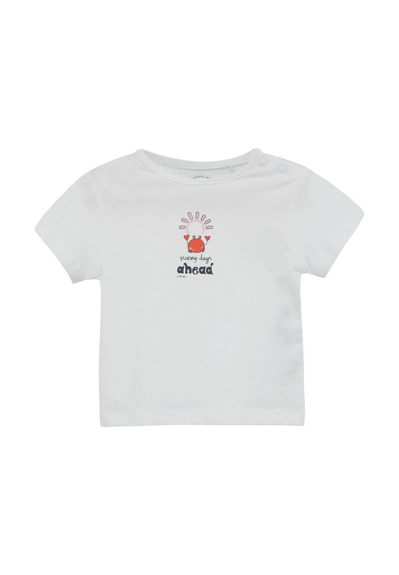 Weißes Baumwoll-T-Shirt mit kurzen Ärmeln, das ein rotes Krabbenmotiv und den Text "Sonnige Tage voraus" aufweist. Enthält zwei Druckknöpfe an der Schulter.