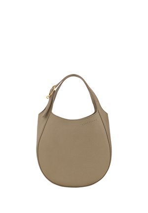 Beige strukturierte Lederhandtasche mit geschwungener Form, kurzem Riemen und goldener Schnalle.