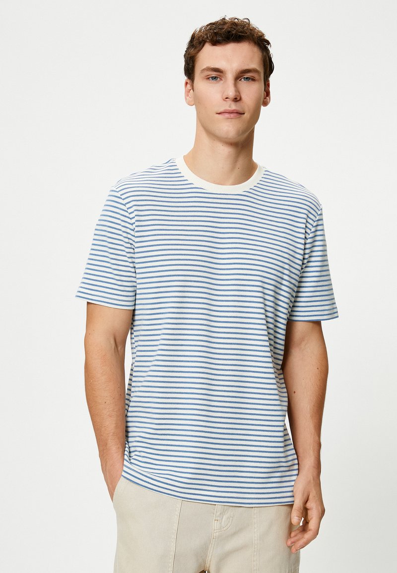 Koton - T-shirt z nadrukiem