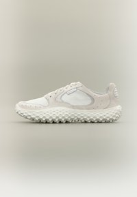 Sélectionné, white