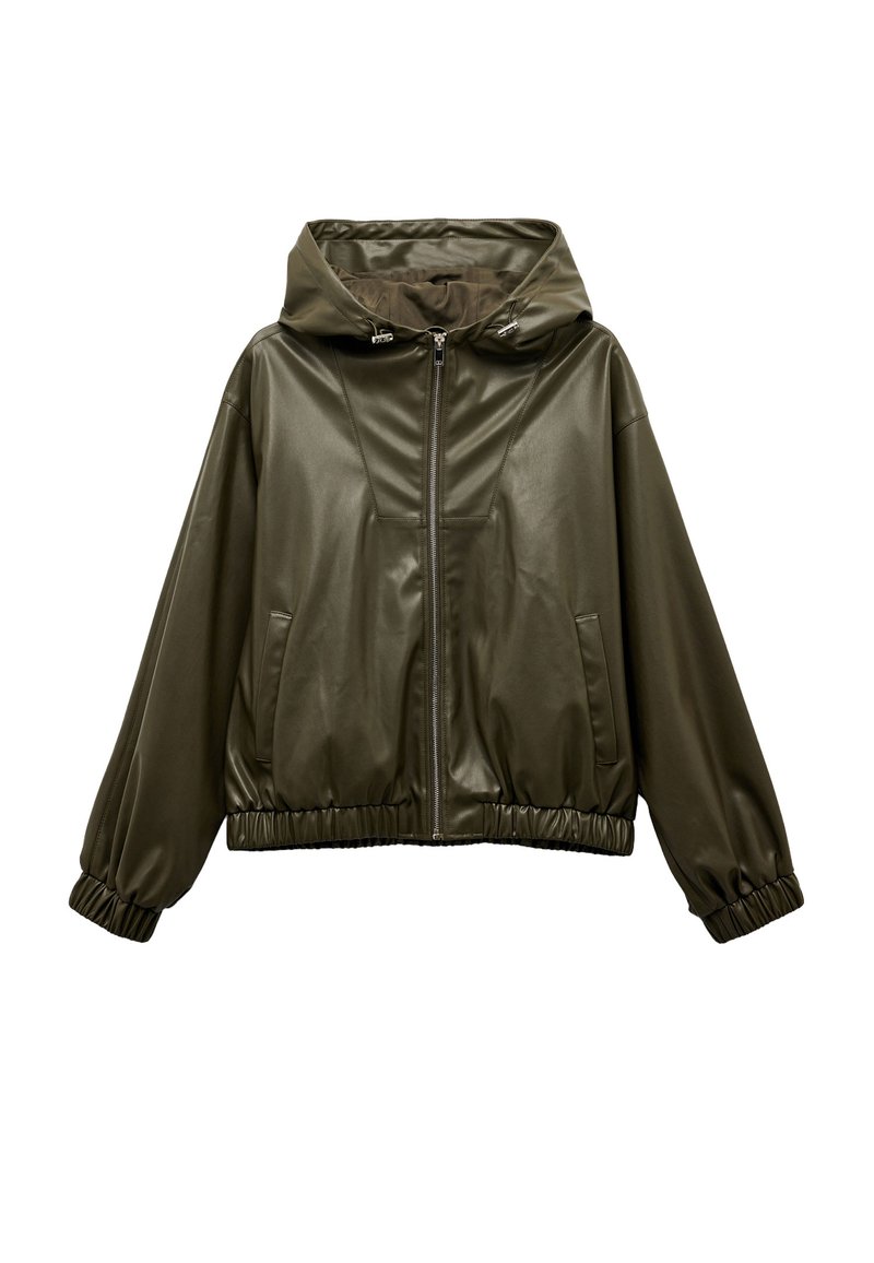 Veste à capuche en simili cuir vert olive avec fermeture éclair frontale, poignets et ourlet élastiques, et deux poches latérales.