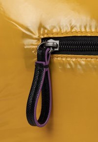 MUNICH 7113235 HOBO GLOSS - Håndtasker - amarillo