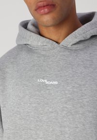 Love Scars BASIC LOGO HOODIE UNISEX - Športni pulover - grey