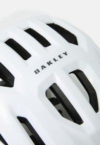 Oakley ARO3 ENDURANCE  - Hjelm - polished white