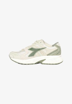Diadora, DIADORA MYTHOS STAR - Trainers - white green
