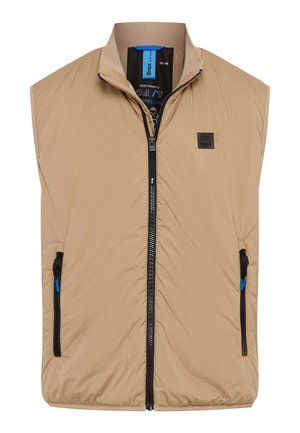 Gilet beige senza maniche con zip e collo alto, due tasche con zip con dettagli blu e una piccola toppa con logo nero sul petto a sinistra.