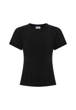 Zwart T-shirt met korte mouwen en ronde hals met subtiele paneelstiksels aan de voorkant, afgebeeld op een witte achtergrond.