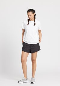 rethinkit studios T-shirt basic