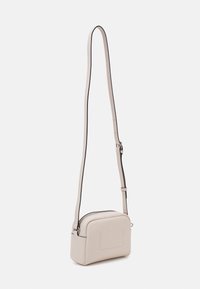 Calvin Klein Jeans SCULPTED CAMERA BAG MONO - Borsa a tracolla - gray morn