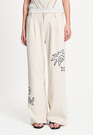 POM Amsterdam, JEANS - WHITE EMBROIDERY - Relaxed fit jeans - beige