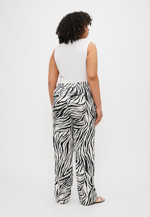 CARYAVA STRAIGHT PANTS  - Trousers - pumice stone2