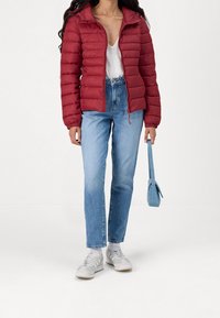 ONLY Jas - red