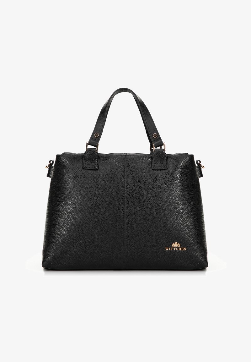 Borsa a mano in pelle nera con superficie testurizzata, manici doppi e accento con logo dorato. Presenta una forma strutturata e un design minimalista.