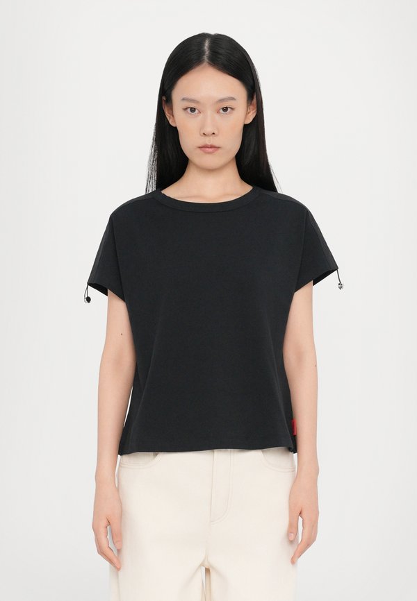 COIMBRA - Basic T-shirt - schwarz
