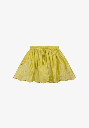 Gele glanzende geplooide rok met een geschulpte zoom en een trekkoord in de taille, met een kleine roze bloemenborduursel aan de linkerkant.