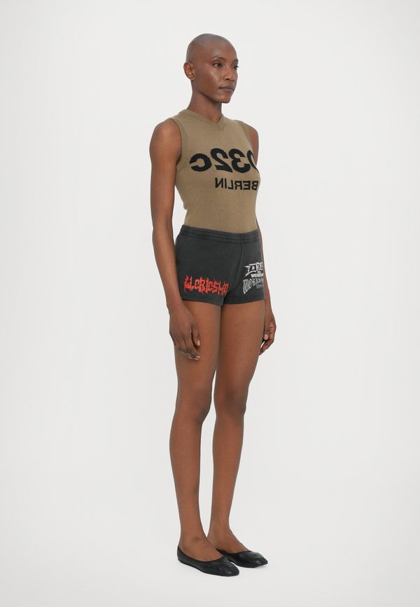 TELEPRESENCE COMFORT - Shorts4