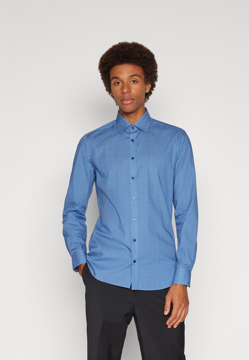 Camicia Uomo Elegante Camicia Da Uomo Olymp Level Five, Taglio Body Fit, Maniche Lunghe, Colore Blu Fumo, 97% Cotone Camicia Da Uomo Comoda