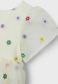 Gelbes besticktes Kleid mit kurzen, puffäuftigen Ärmeln. Verfügt über mehrfarbige Blumenmuster und einen durchsichtigen, leichten Stoff.