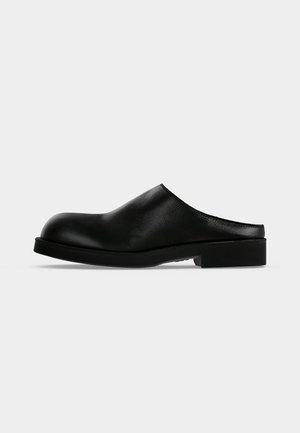MM6 Maison Margiela, SLIPPER - Pantolette flach - black