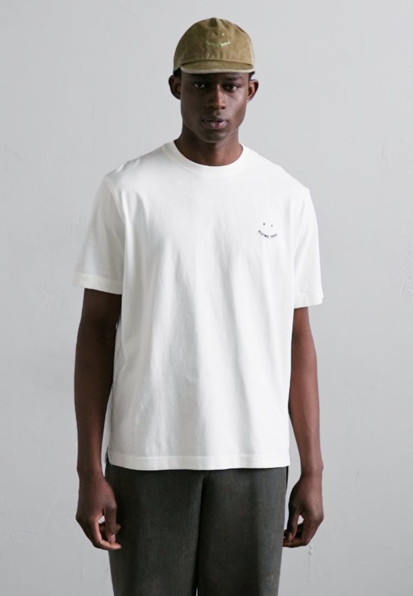 HAPPY  - Basic T-shirt4