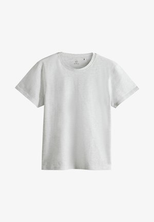 Svijetlo siva majica kratkih rukava napravljena od glatkog, mekog materijala s jednostavnim okruglim izrezom i bez vidljivih uzoraka ili ukrasa.