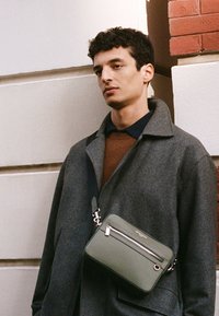 Le Tanneur Emile medium crossbody bag - Borsa macchina fotografica - Navy